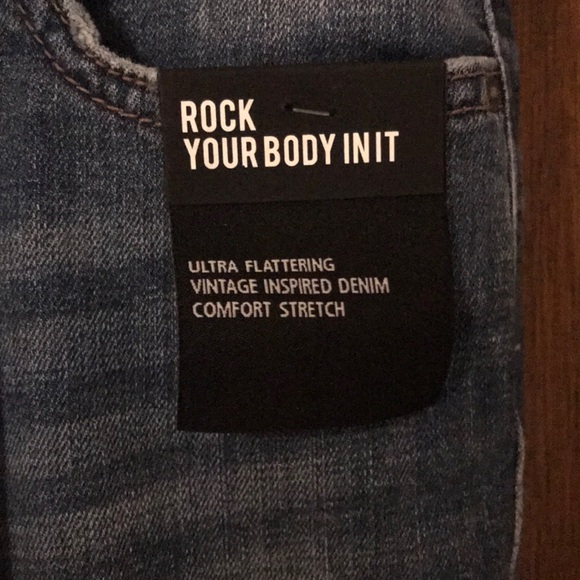 William Rast crop flare jeans - Picture 7 of 12